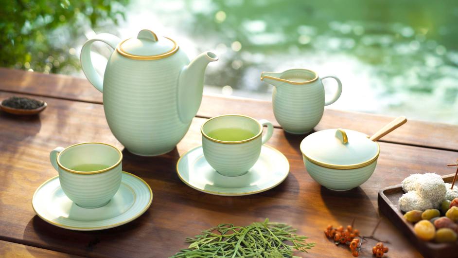 Minhlong Vietnam Fine Porcelain Jasmine 14pc Tea Set for 6