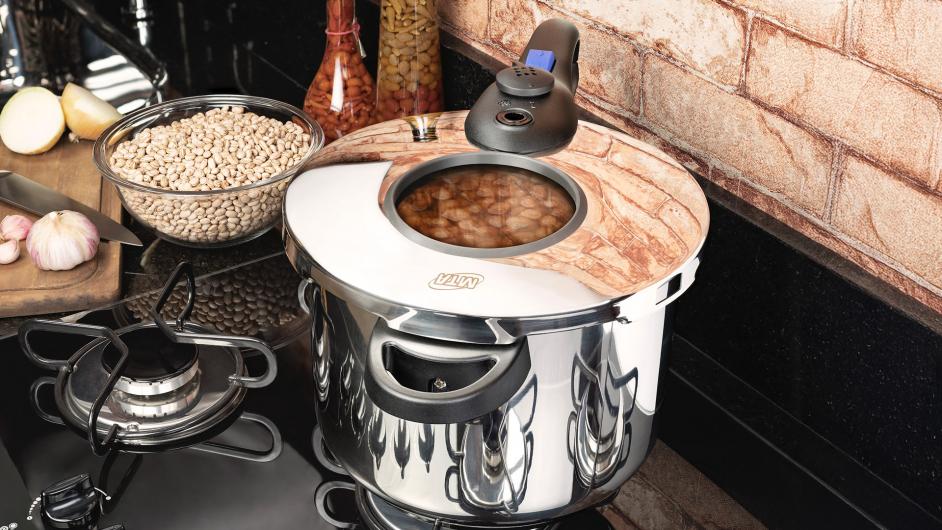 Product: Exclusive Stainless Steel Pressure Cooker with Glass Lid – Safety and Innovation Under Pressure