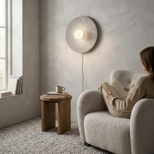 Product: Calma wall lamp