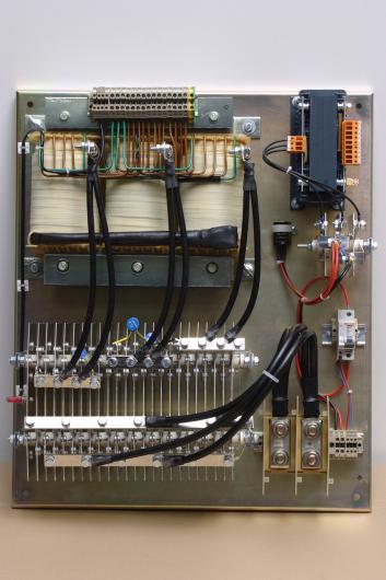 Product: mains start devices - The Starter with power