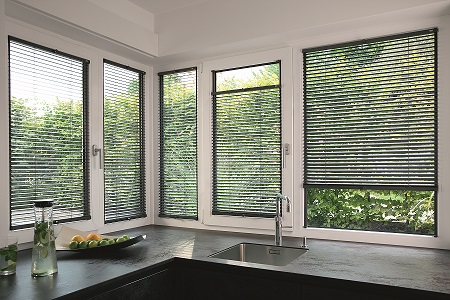 MHZ Venetian blinds