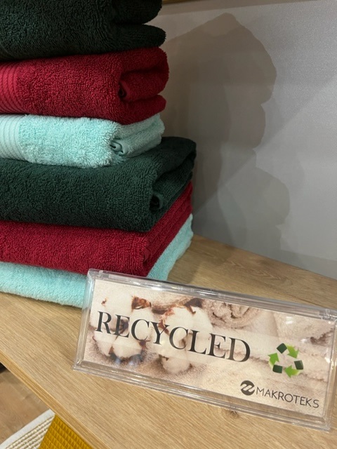 RECYCLED COTTON TOWEL