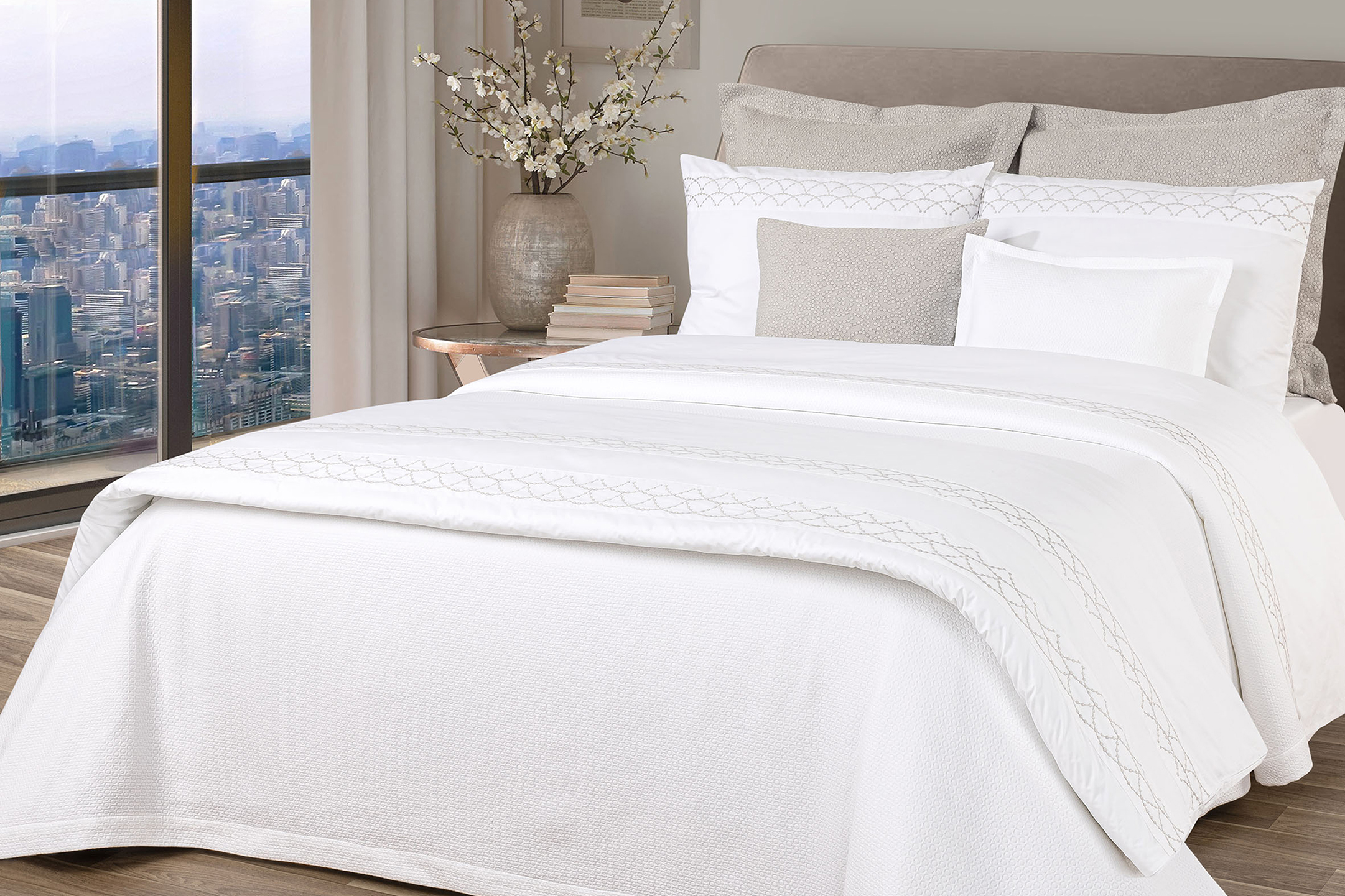 Ruth Bedspread & Antália Embroidery 