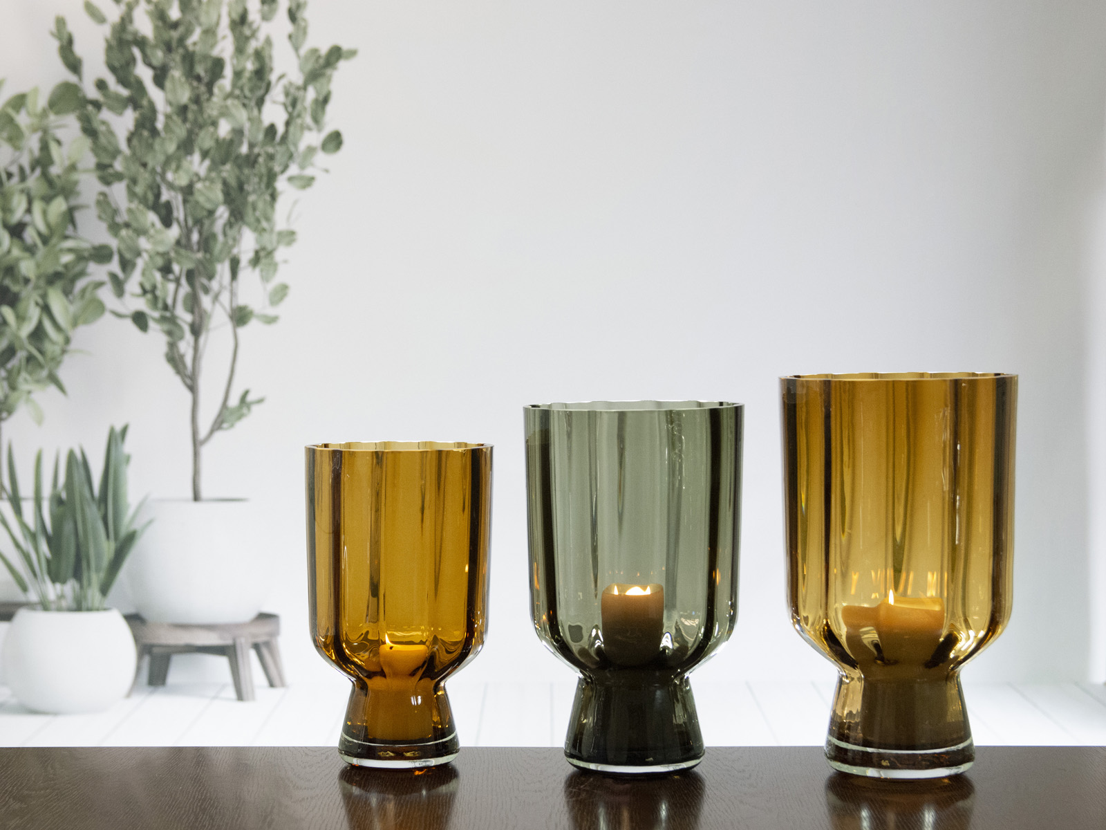 GLASS VASES / CANDLEHOLDERS 