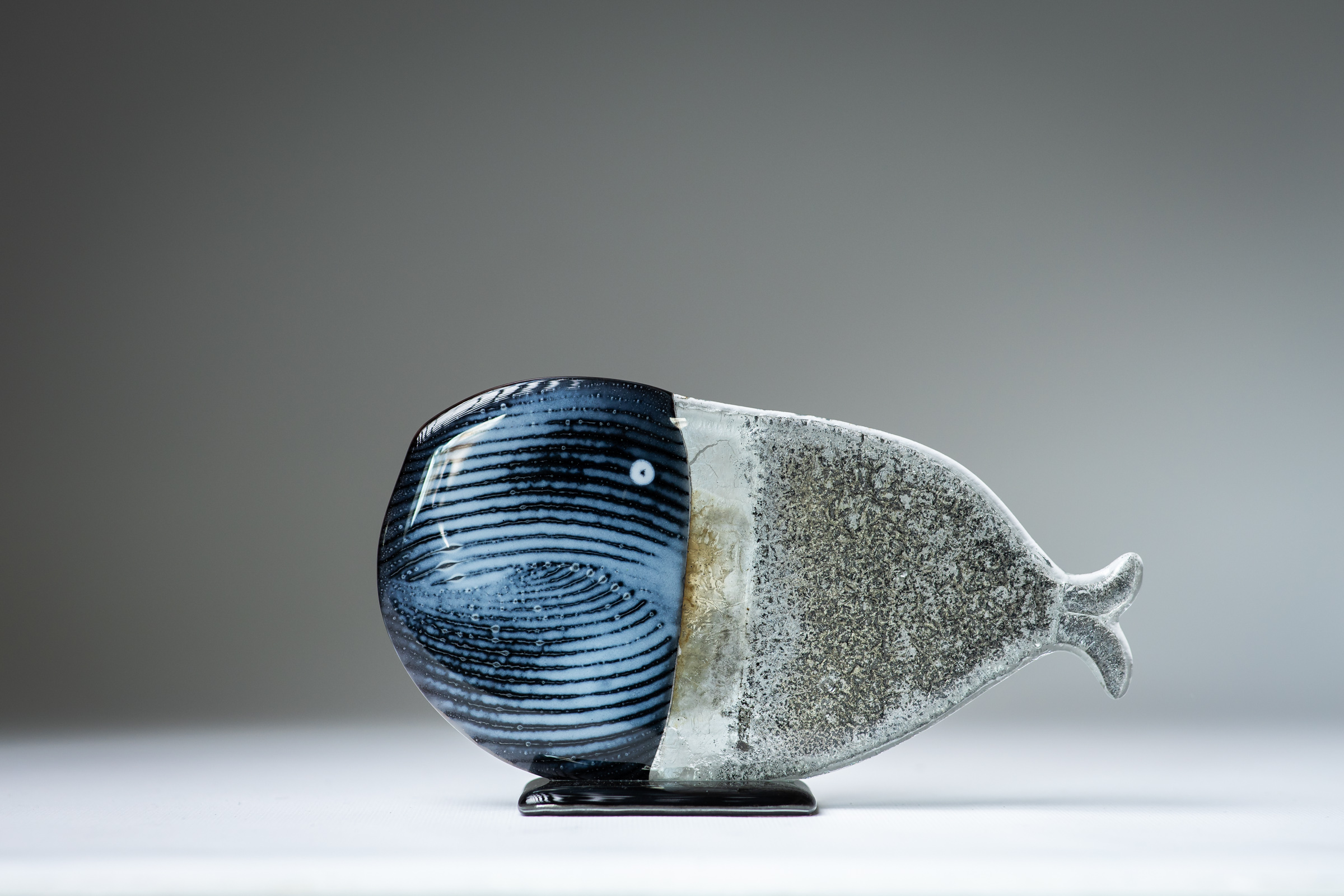 Art Glass BLUE WHALE