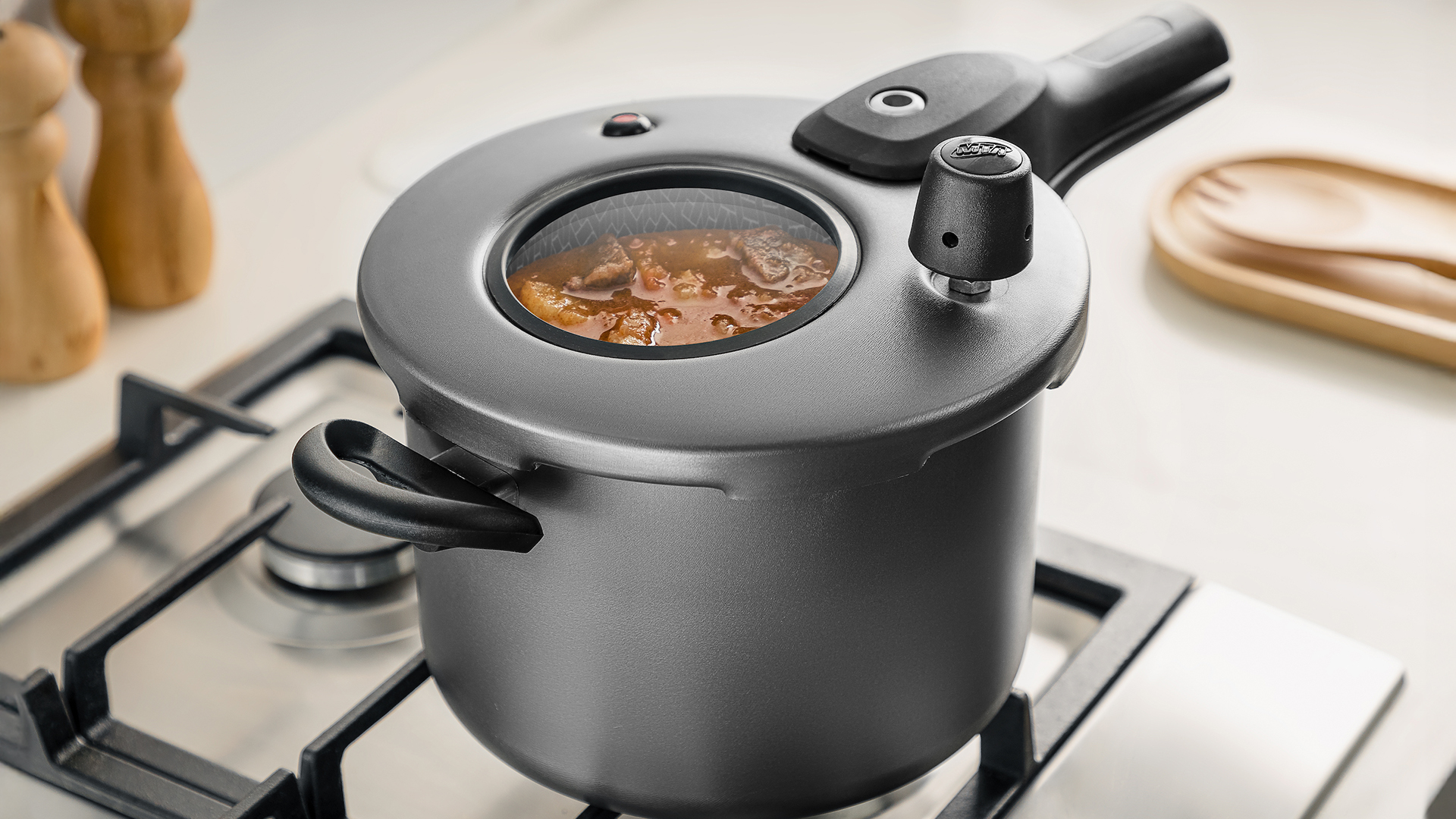 Exclusive Pressure Cooker with Glass Lid and External Closure – Innovation and Practicality in Your Kitchen