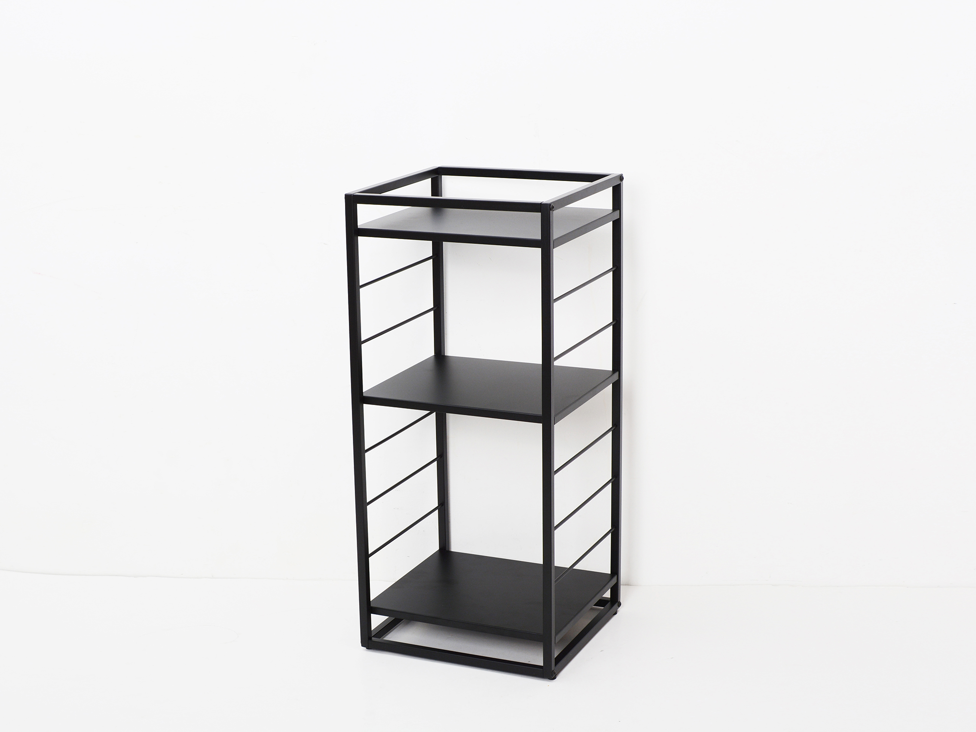 Rich Life (RL) Enterprise Ltd. | Exhibitor Ambiente 2026 | METAL CLOTH RACK