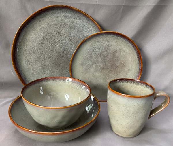 stoneware dinnerware