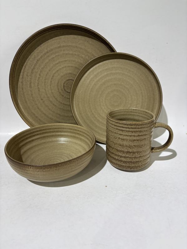 stoneware dinnerware
