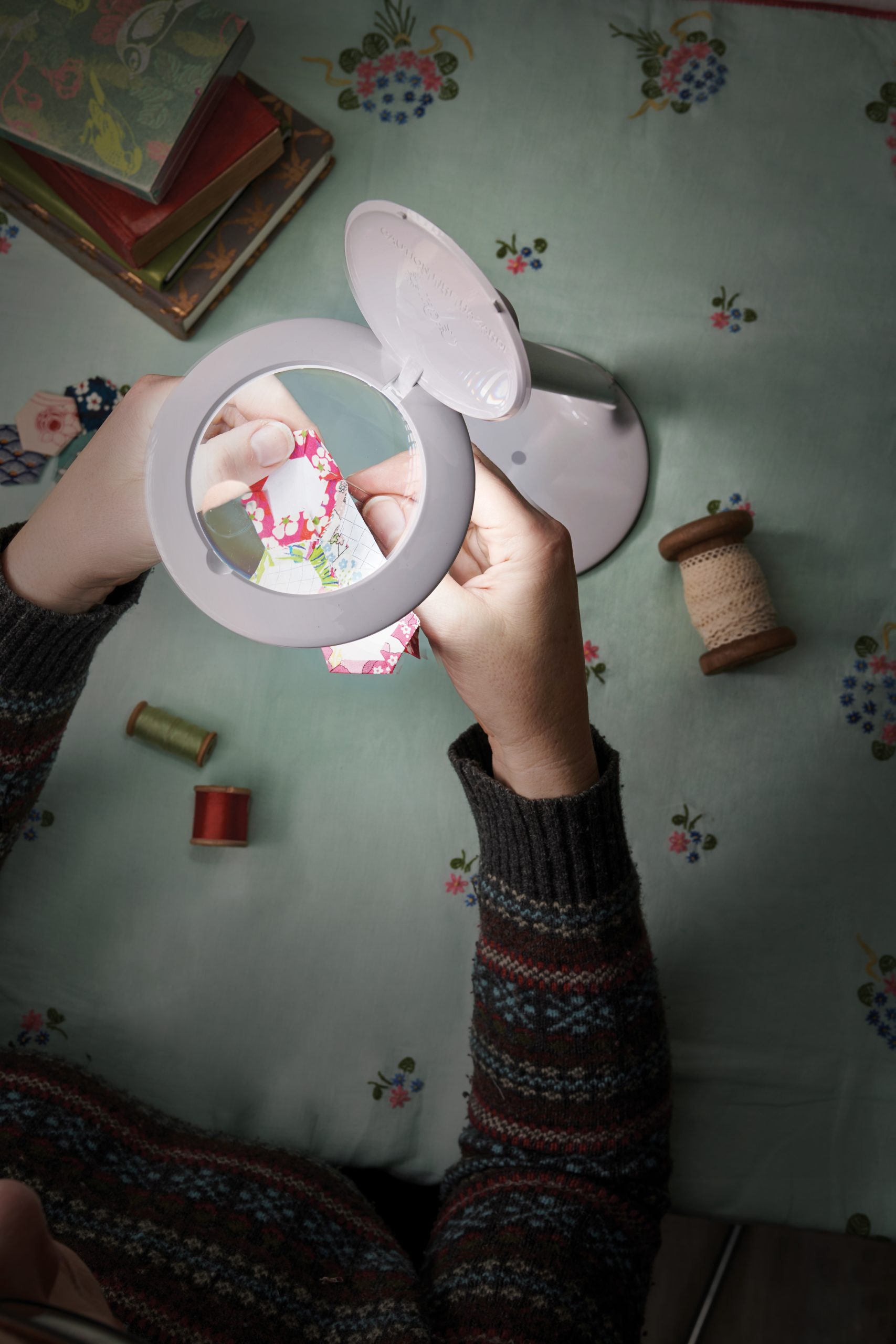 Halo Go - Portable Magnifier