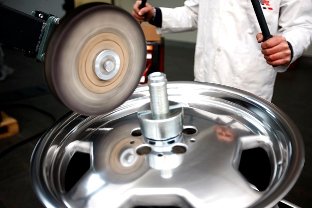 Wheel Polisher