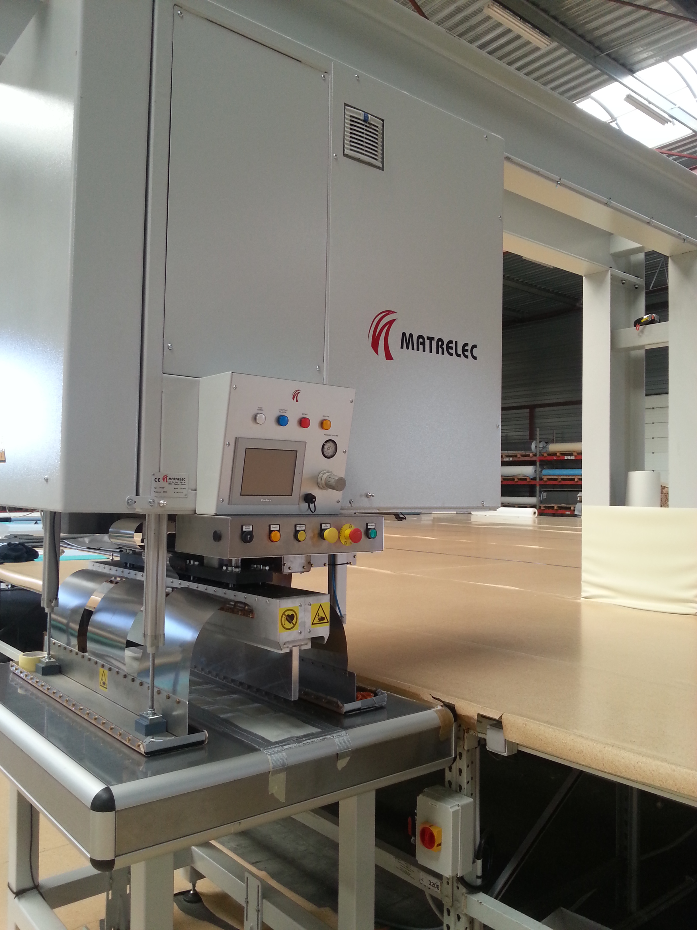 Suspended high frequency welding press Stationary or travelling X,Y