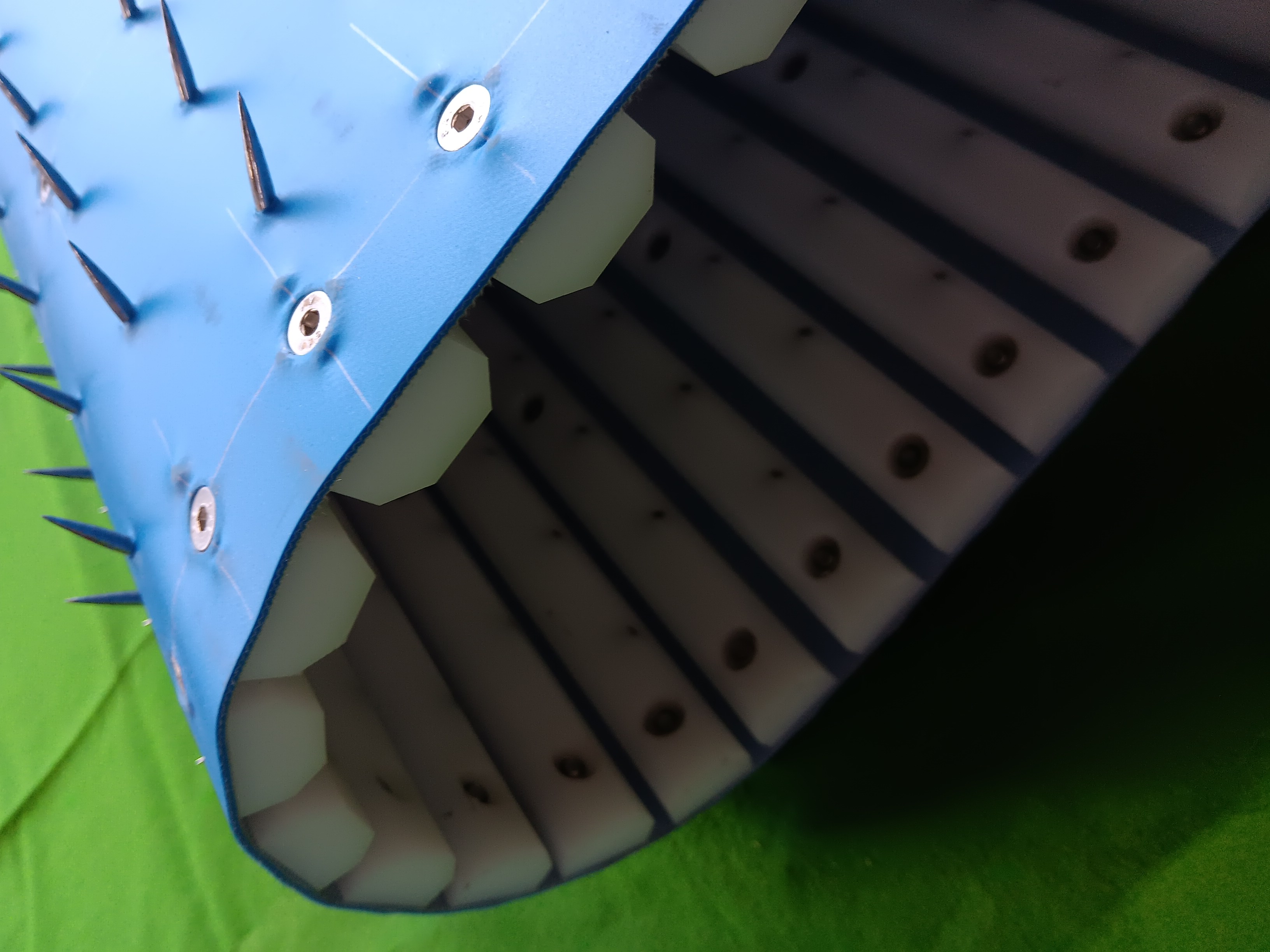 Transilon spiked lattices