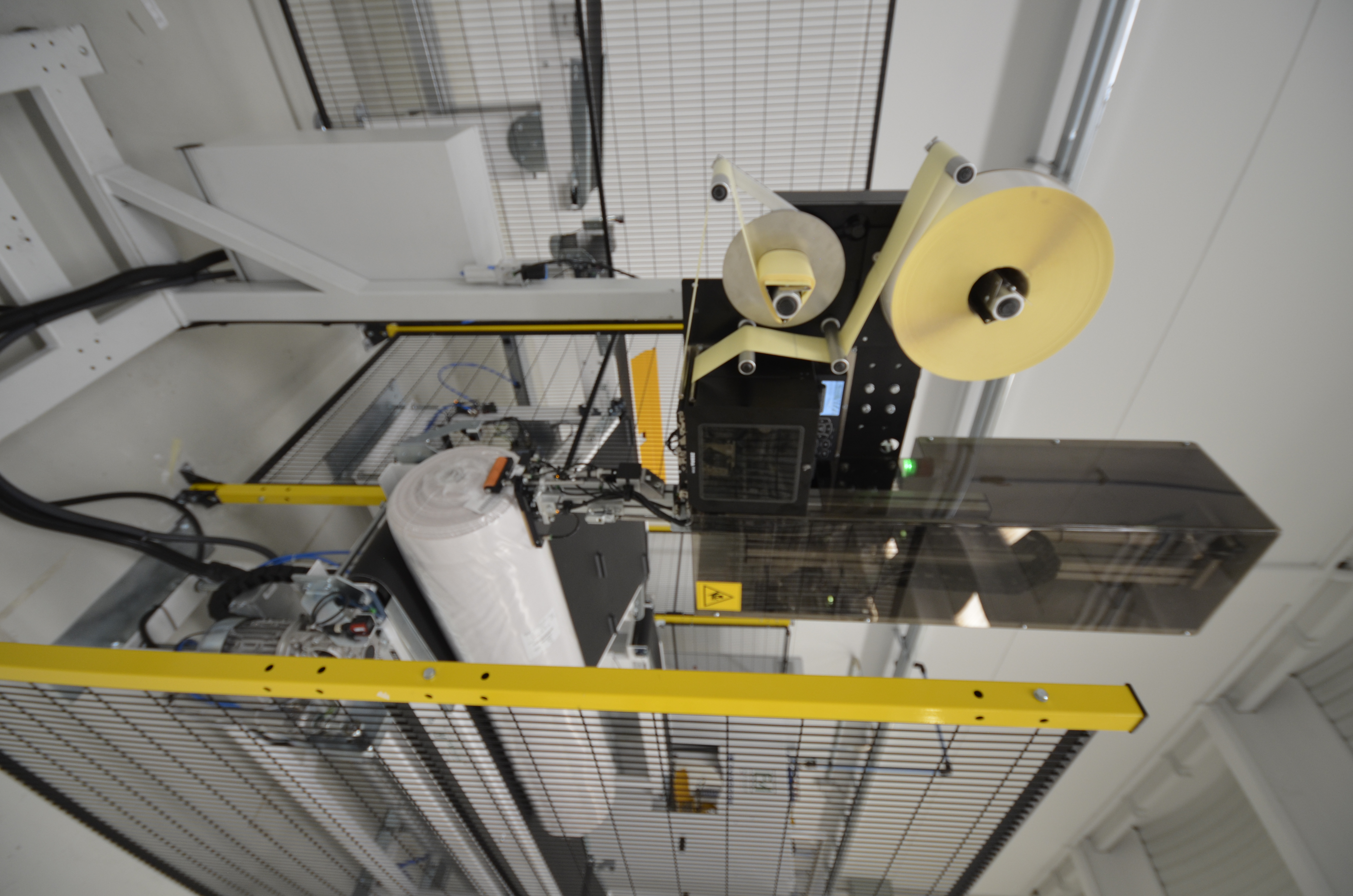 Software system and automatic labeling machine