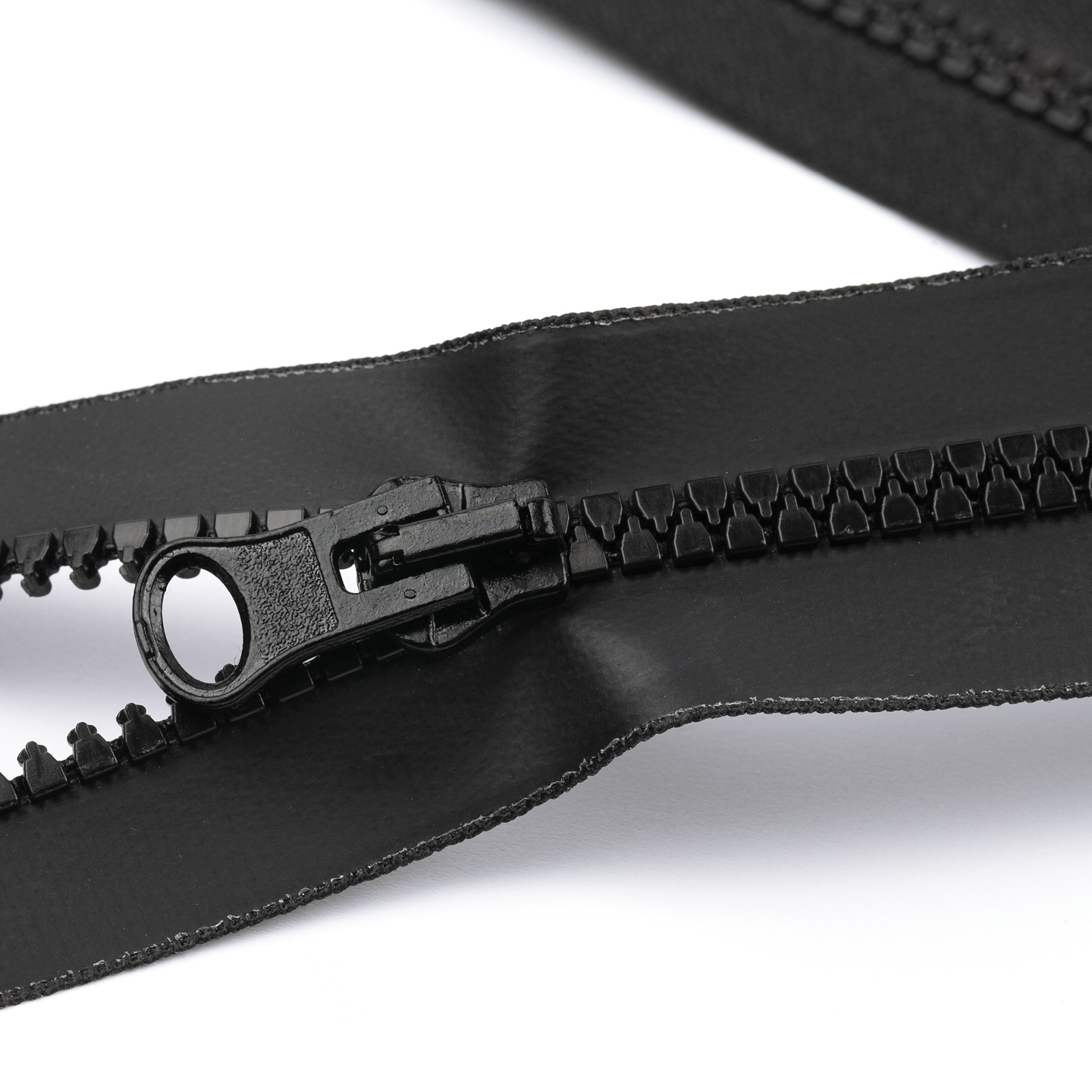 Water-Repellent Moulded (Plastic) Zipper with PU Tape