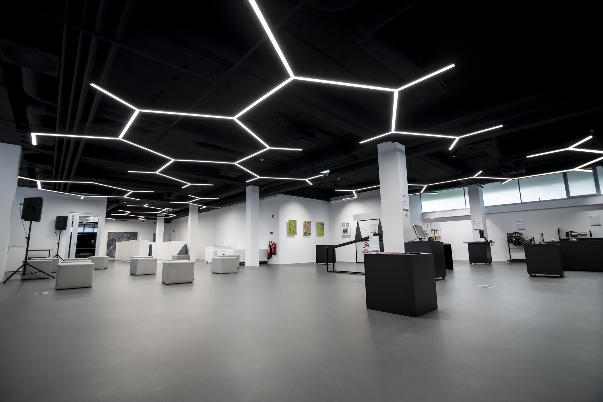 ILO Continuous Light-line