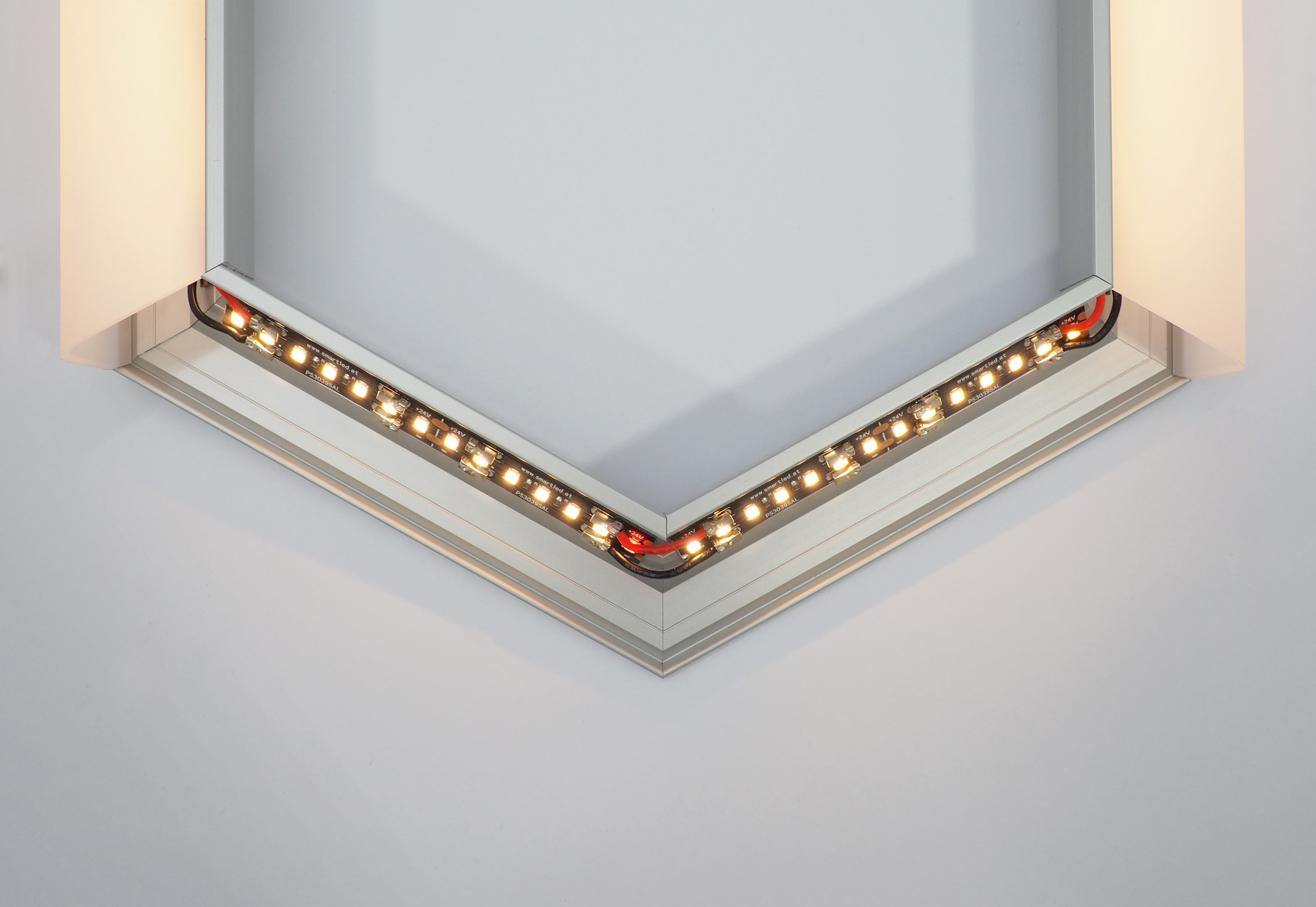 SOLDER AND LINK - Solderfree LED Strips