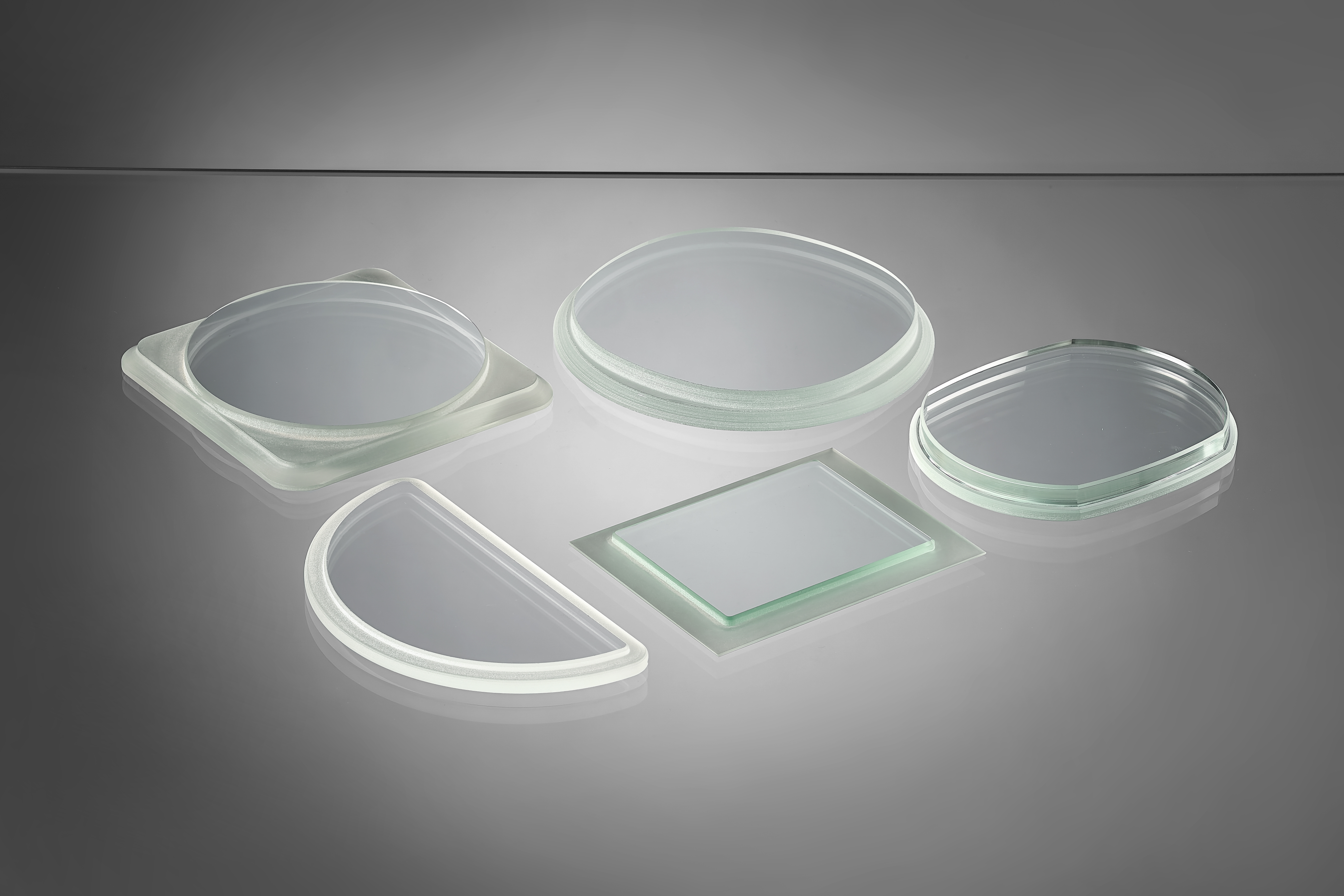 EXTRACLEAR TEMPERED SHAPED GLASS