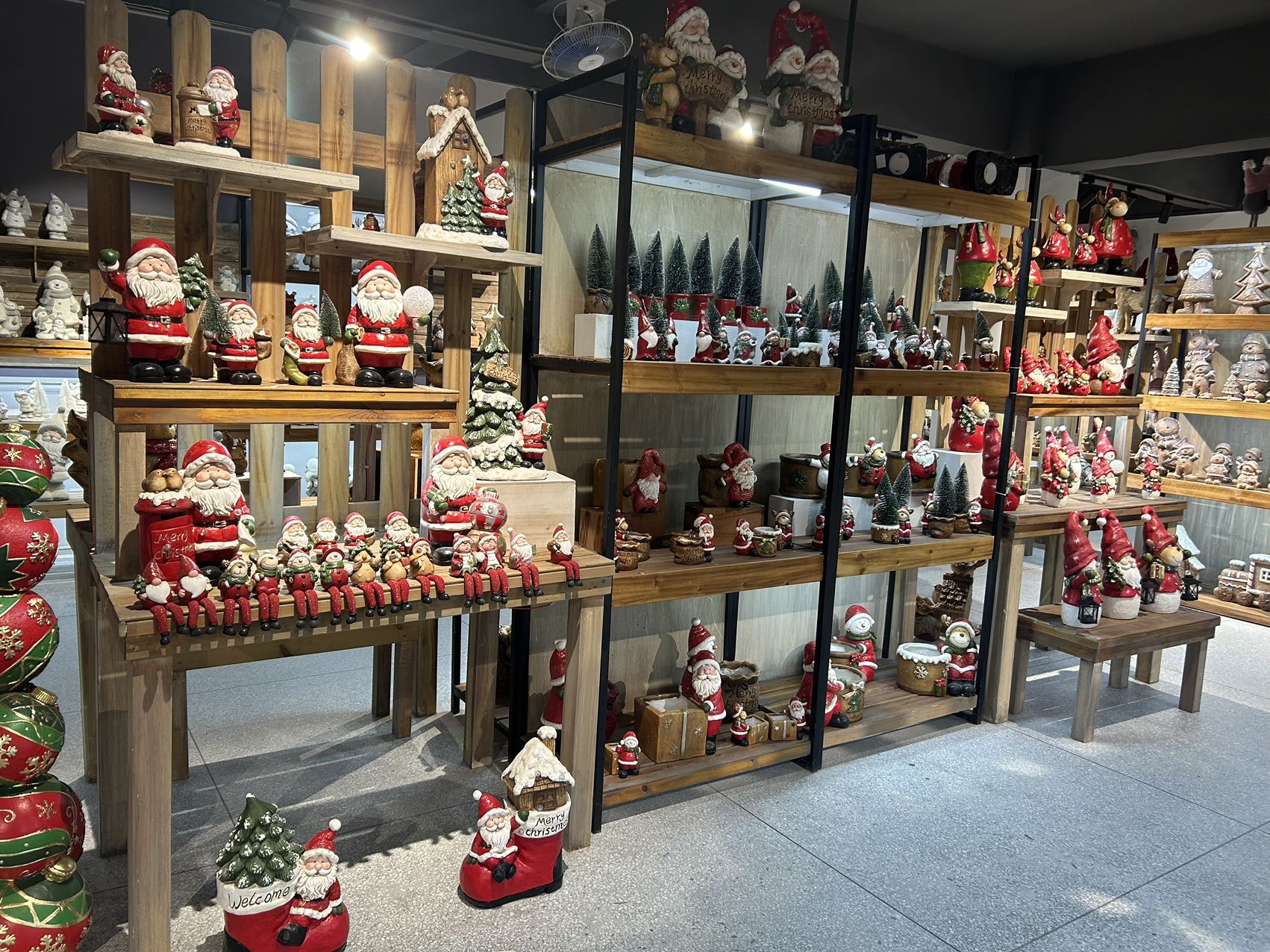 Yokinndama　Xmas Sales 3点 Yokinndama Xmas Sales 3点 Yokohama Red Brick Christmas Market 2025