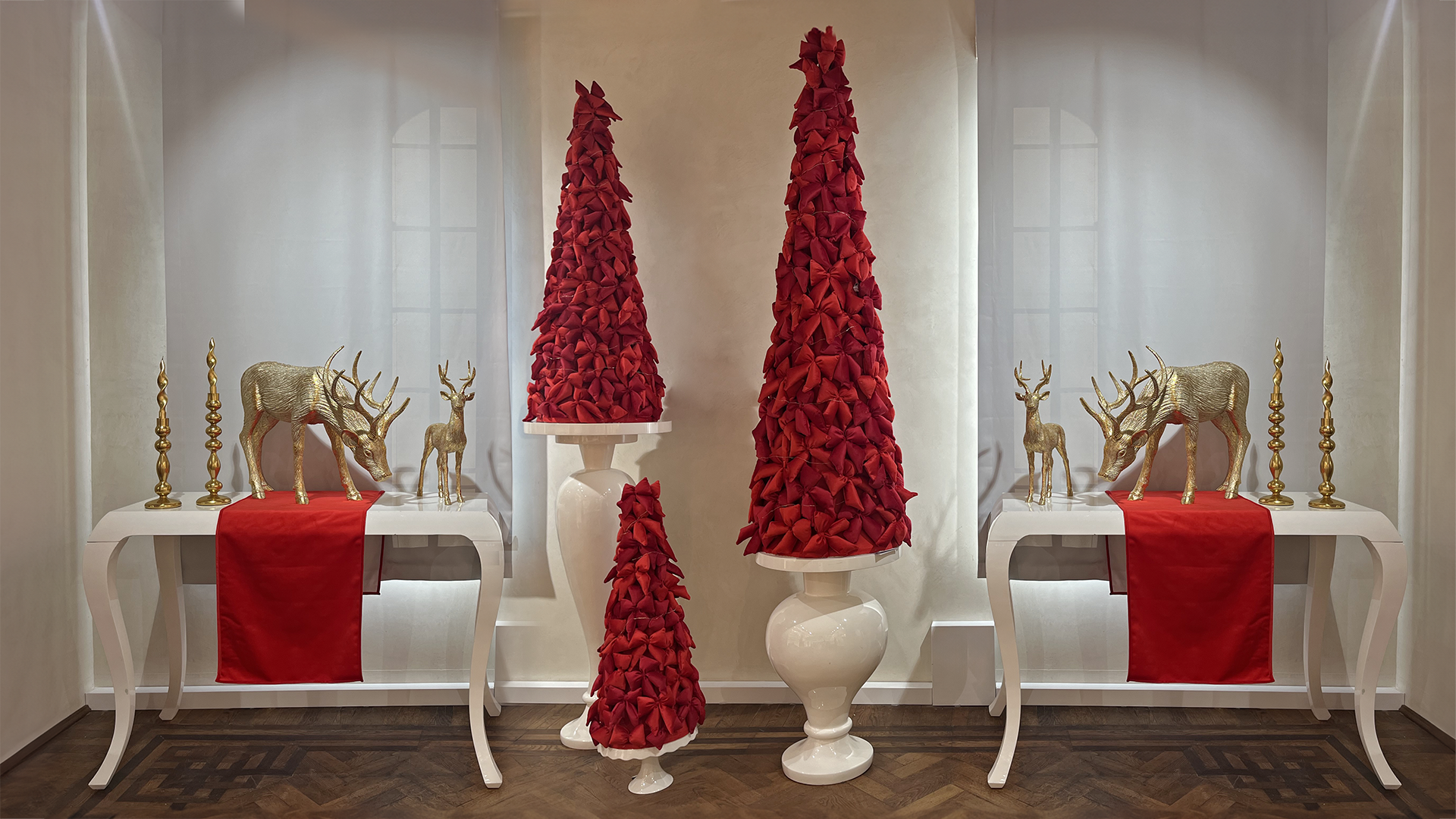 Iconic Bow Christmas Tree - Designed Exclusively  by Tonosutono