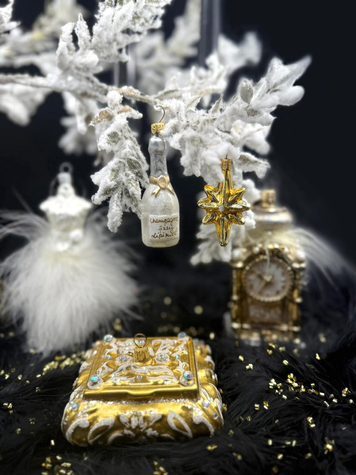 Timelesss Elegance