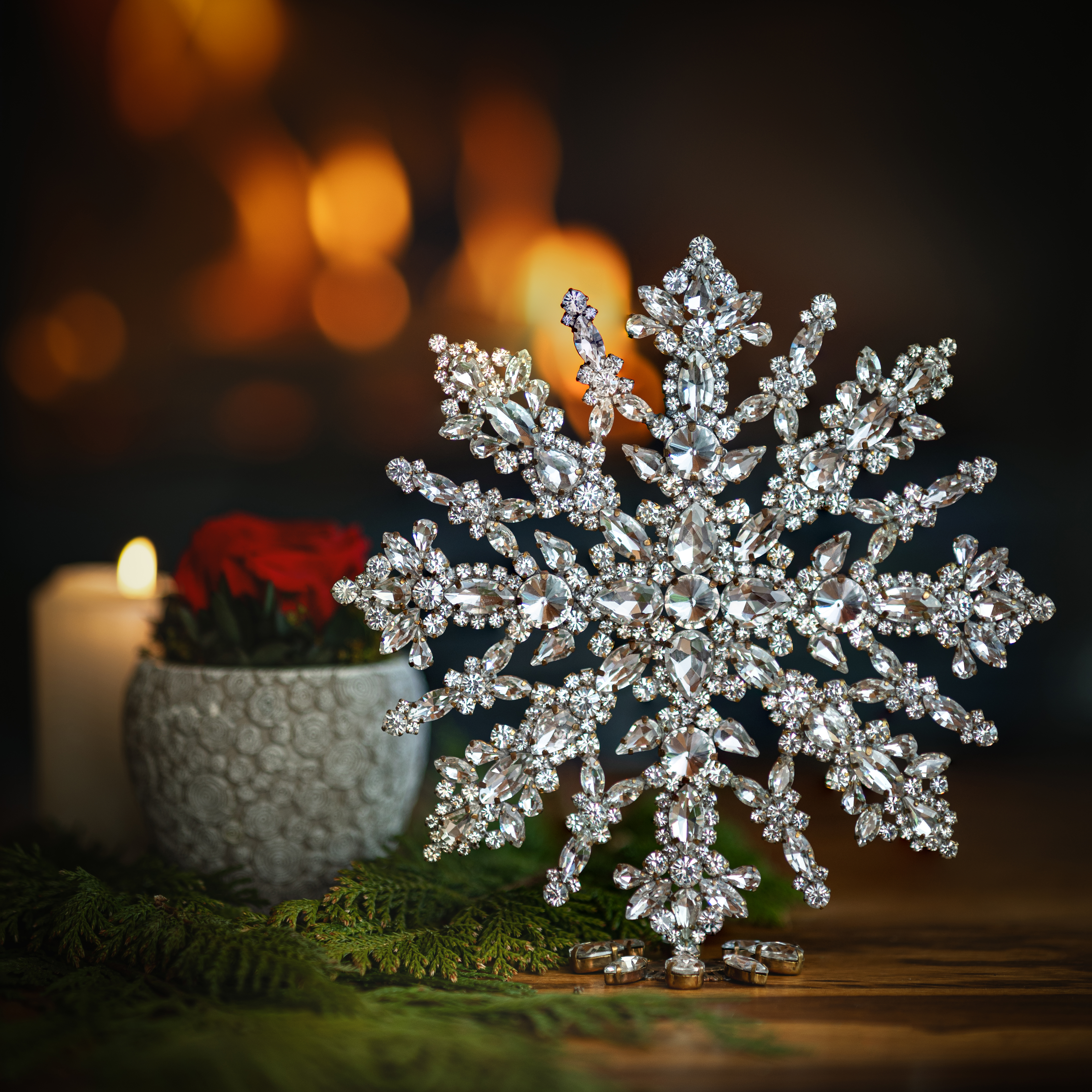 Stellar Snowflakes Decor