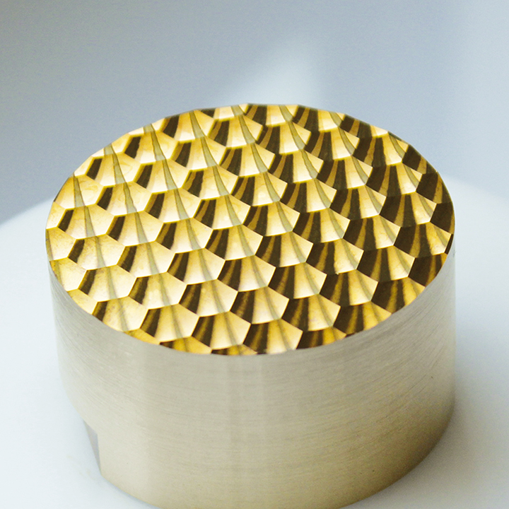 Metal optics