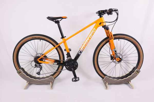 Carbon fiber road bicycle